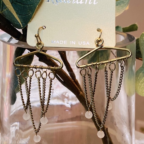 Clothing hanger earrings - Picture 3 of 8
